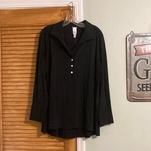 Wynne Layers Black Blouse NWOT
